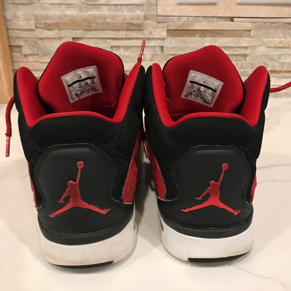 Nike Jordan new school colors black read white
